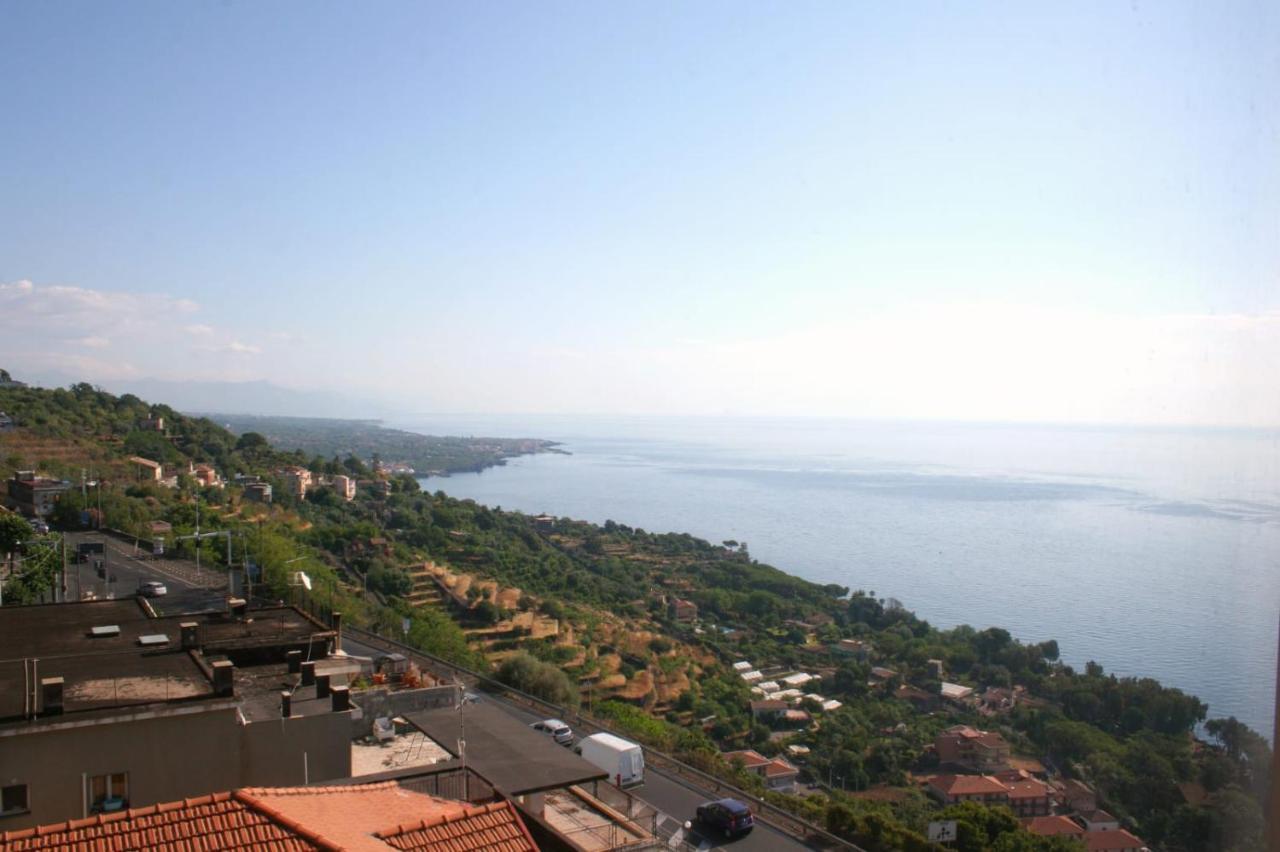 Il Balcone Di Galatea Daire Acireale Dış mekan fotoğraf